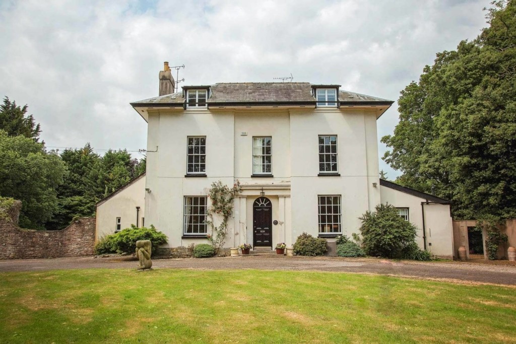 Chepstow Manor
