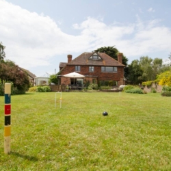 Party House to rent near Chichester