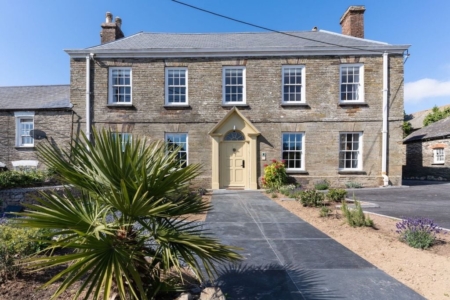 Manor House for rent in Cornwall