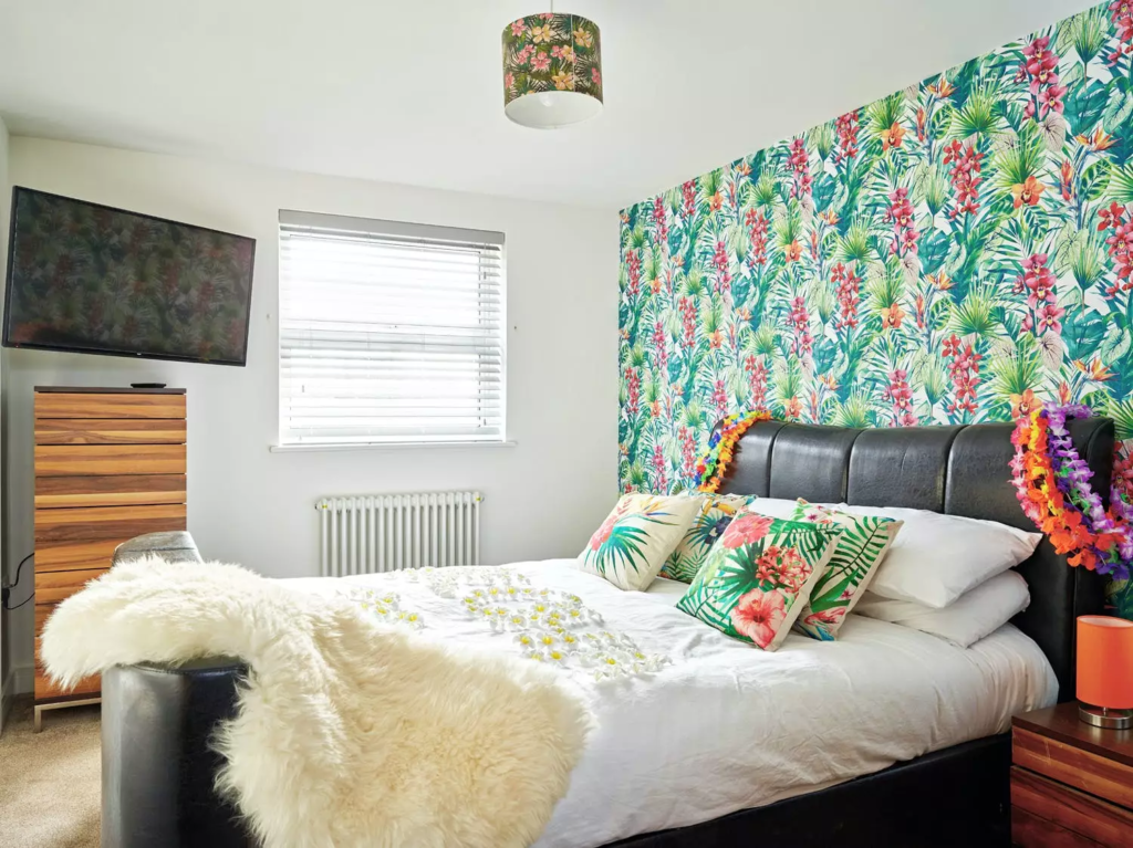 Family Friendly Party house near Somerset
