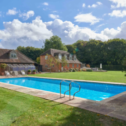 Family Friendly Party house near oxford