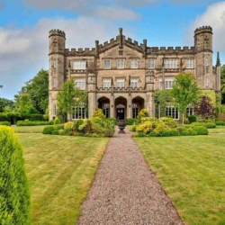 Large group accommodation rentals UK