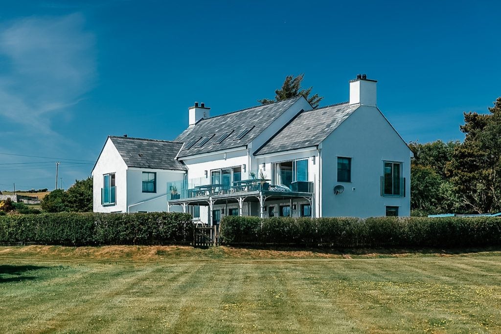 Bayview Manor