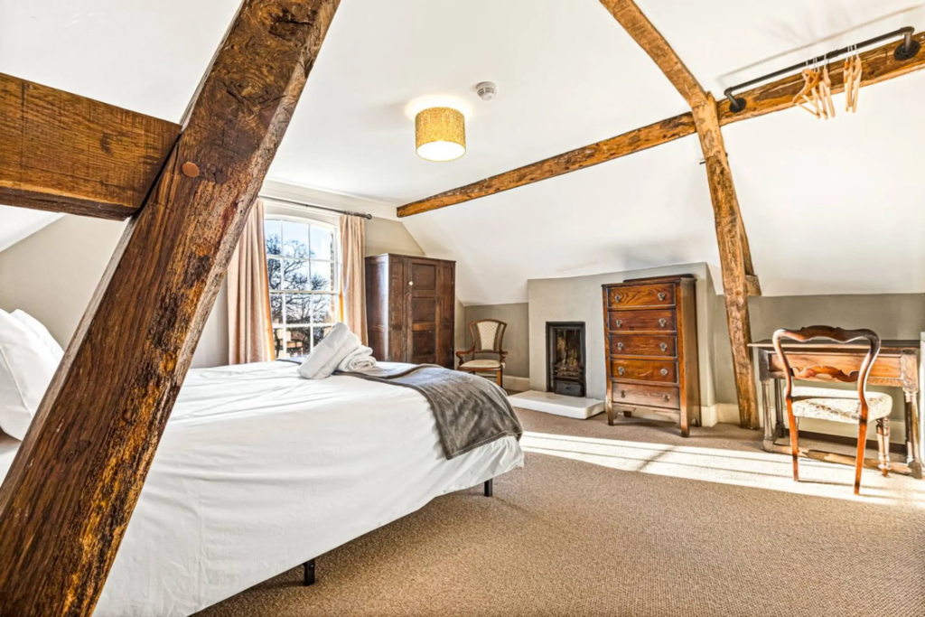 Finn Manor – photo 19