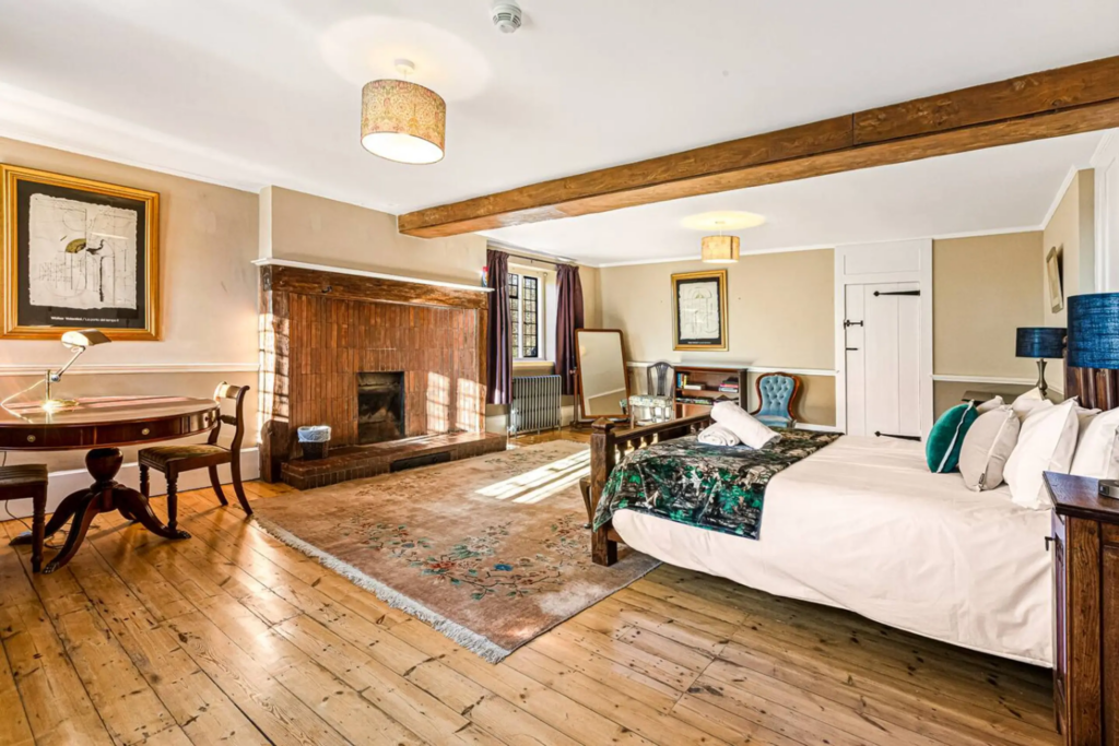 Finn Manor – photo 21