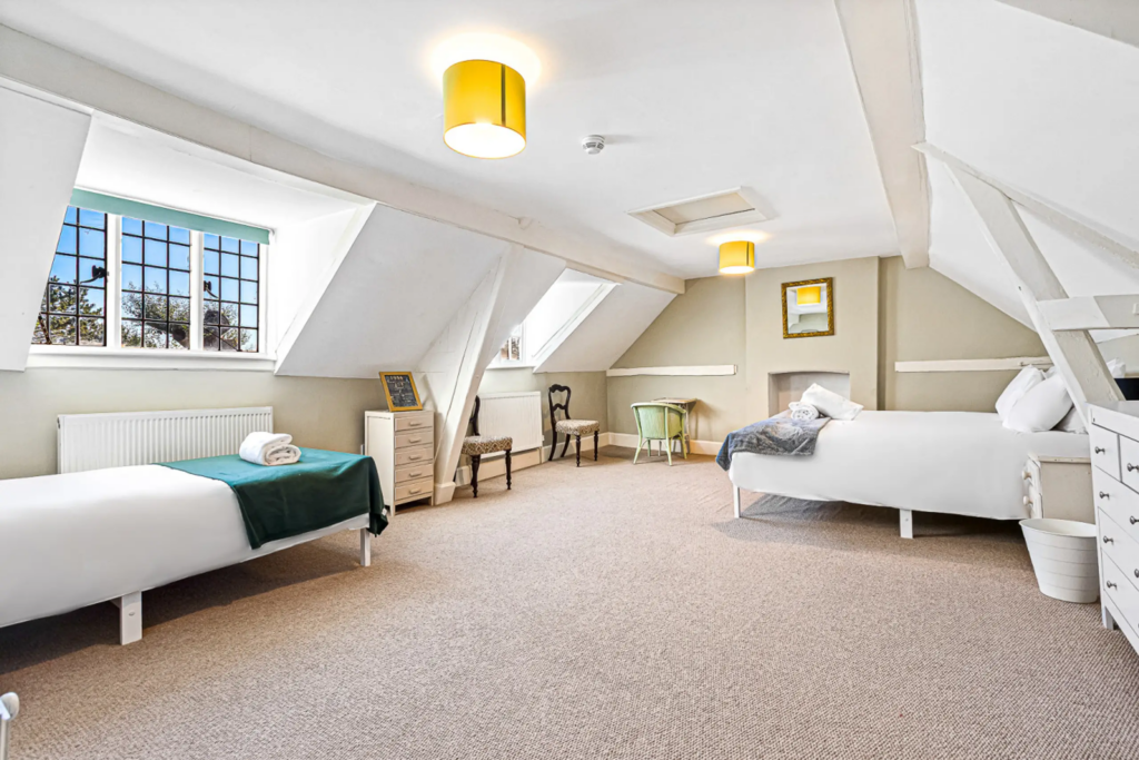 Finn Manor – photo 23