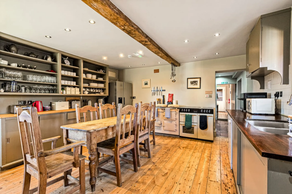 Finn Manor – photo 13