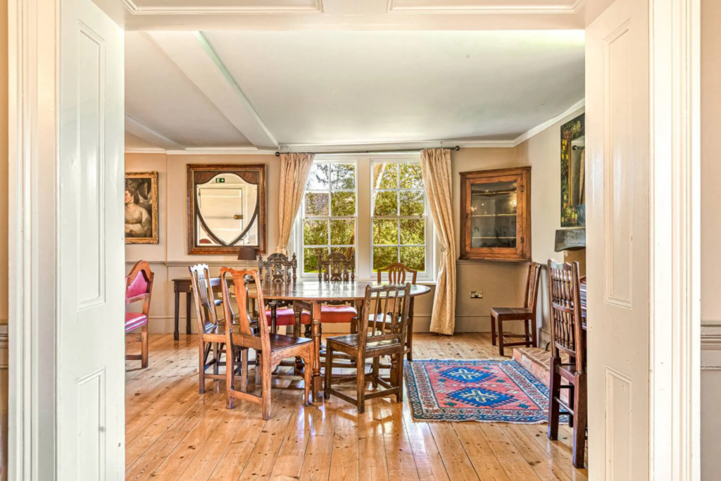 Finn Manor – photo 15